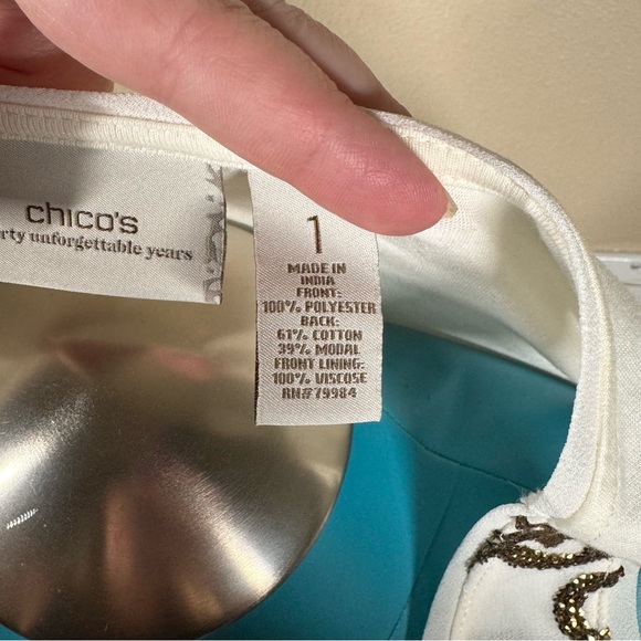 Chicos 30 Unforgettable Years Top Size 1 Medium Sequin Cream Chiffon Paisley - Picture 6 of 7